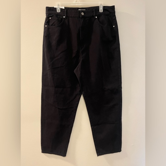 H&M Solid Black High Rise Tapered Straight Leg Loose Mom Jeans Size 14 NWT - Picture 7 of 9